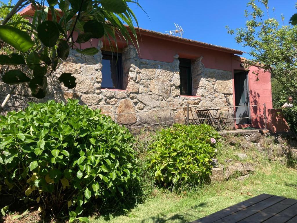 Muino. Pequena Casita Cerca De Playa America Nigrán Exteriér fotografie